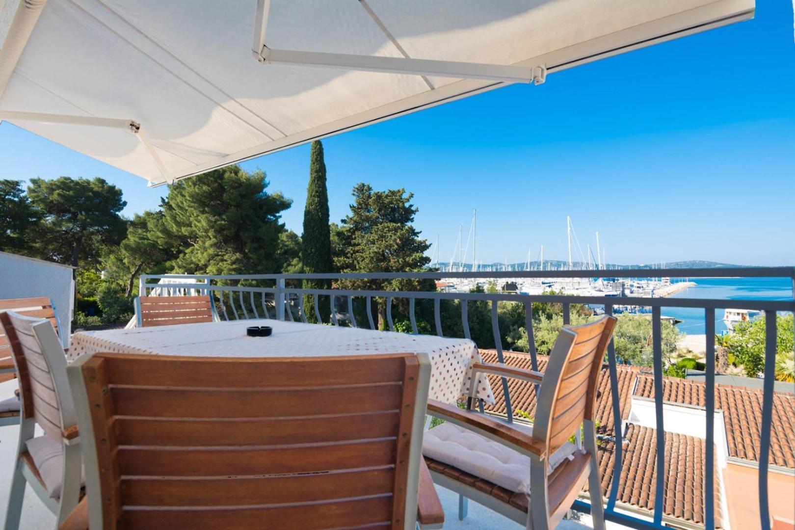 Apartment Rajna Biograd Na Moru Exterior photo